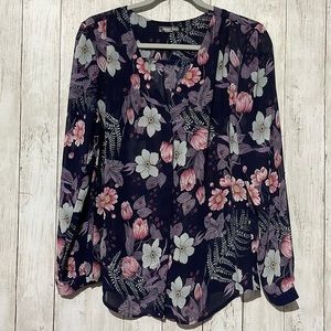 Urban Coco Chiffon V-neck‎ blouse size small